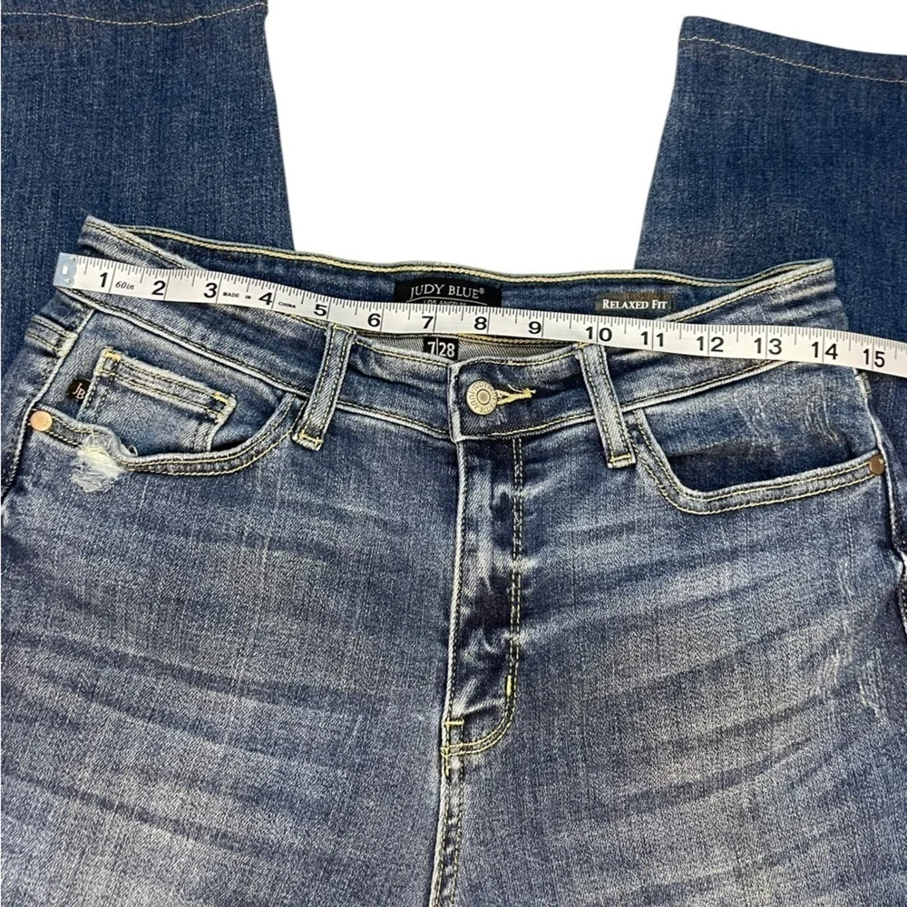 Judy Blue Relaxed Fit Distressed Jeans Size 7/ 28